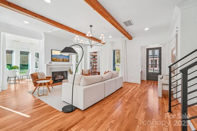 132 Sardis Lane, Charlotte, NC 28270