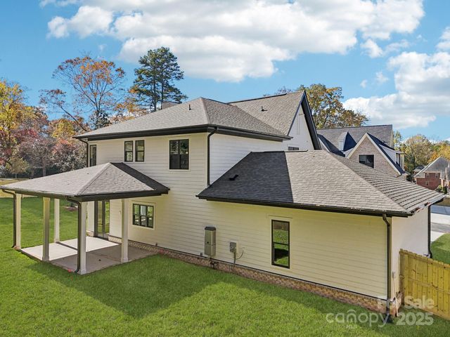 132 Sardis Lane, Charlotte, NC 28270
