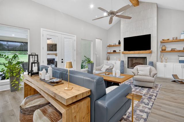 257 Martin Drive, Granbury, TX 76049