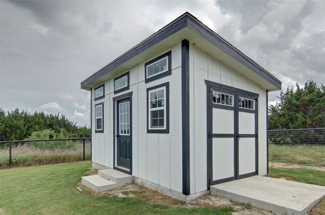 257 Martin Drive, Granbury, TX 76049