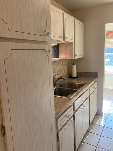 5750 80TH STREET N C202, St Petersburg, FL 33709