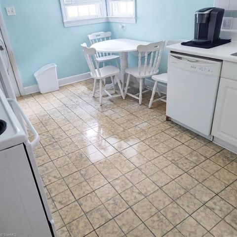 2345 Cherokee Lane 1, Winston-salem, NC 27103