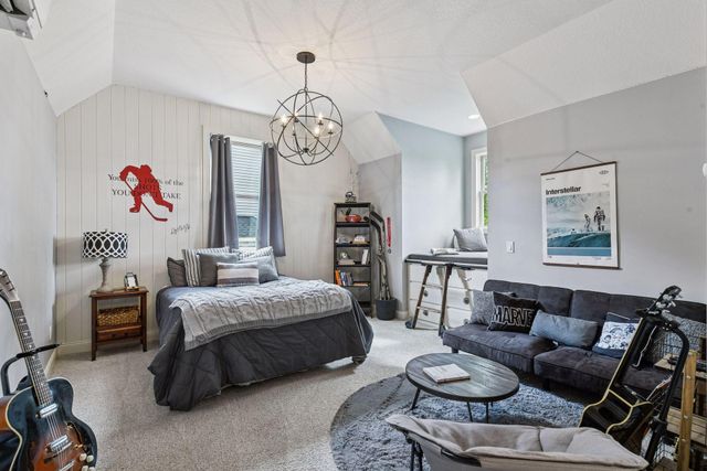 10005 Trails End Road, Chanhassen, MN 55317