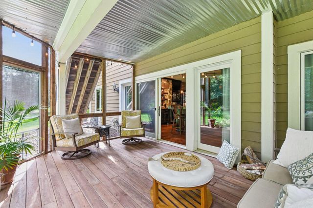 10005 Trails End Road, Chanhassen, MN 55317