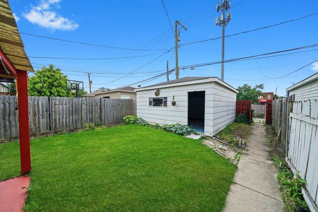 3545 W 62nd Place, Chicago, IL 60629