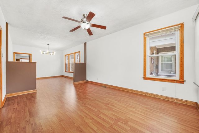 3545 W 62nd Place, Chicago, IL 60629