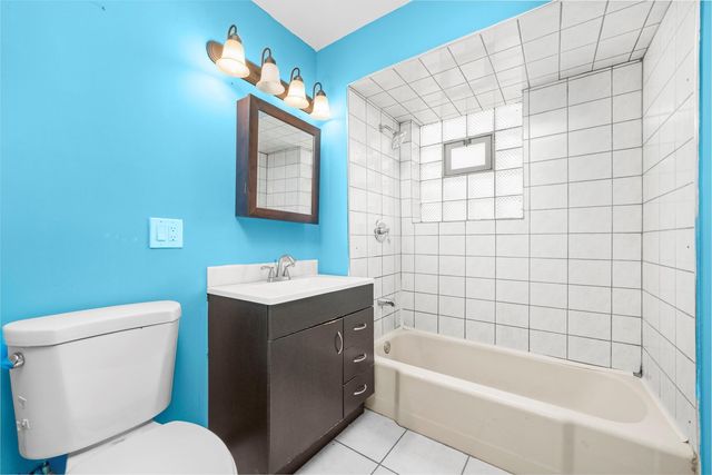 3545 W 62nd Place, Chicago, IL 60629