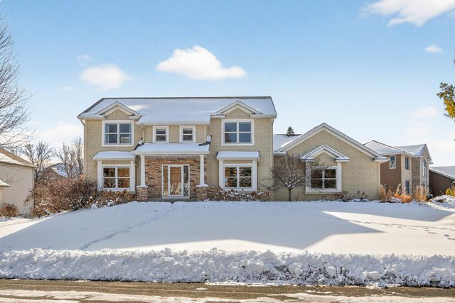 6675 Walnut Drive, Mound, MN 55364