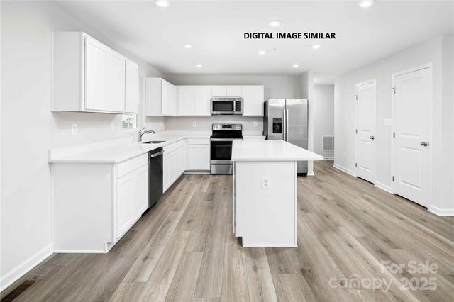 181 Basildon Street 1015, Lancaster, SC 29720