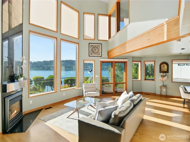 3310 Lake Washington Boulevard N, Renton, WA 98056