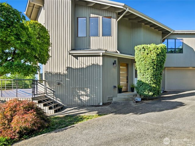 3310 Lake Washington Boulevard N, Renton, WA 98056