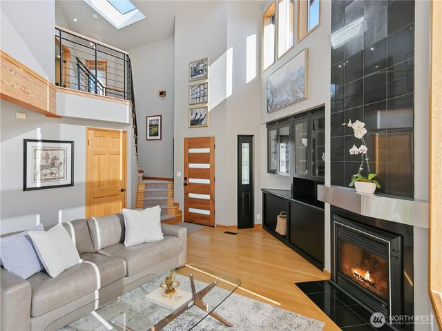 3310 Lake Washington Boulevard N, Renton, WA 98056