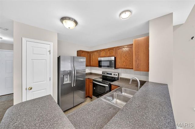 10 Brushy Brook Court, O'fallon, MO 63366