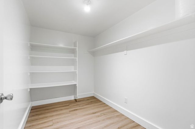 2433 W SADDLE HORN CIR, Bluffdale, UT 84065