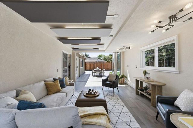 105 Calle El Padre, Los Gatos, CA 95032