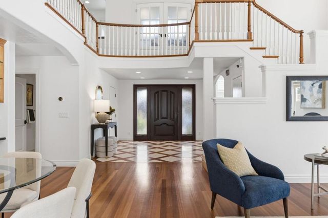 105 Calle El Padre, Los Gatos, CA 95032