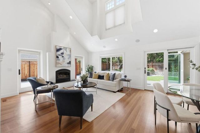 105 Calle El Padre, Los Gatos, CA 95032