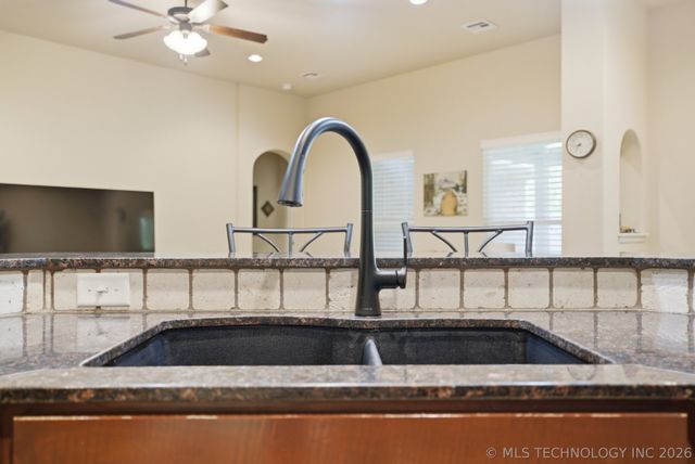 10586 N 121st East Avenue, Owasso, OK 74055