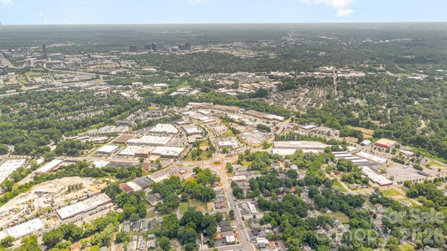 1318 Enderly Road, Charlotte, NC 28208