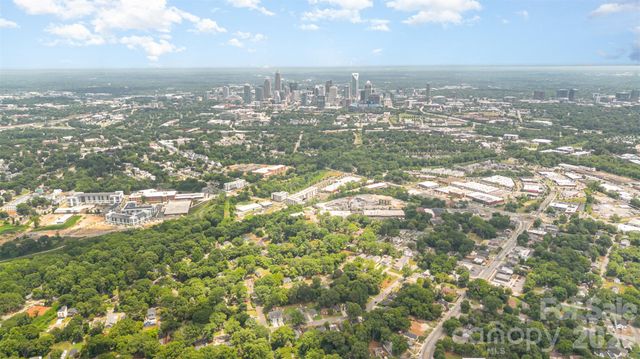 1318 Enderly Road, Charlotte, NC 28208