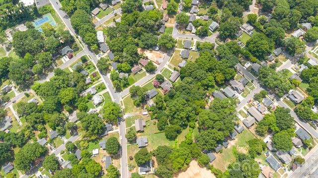 1318 Enderly Road, Charlotte, NC 28208