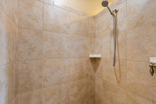 10321 N Navaho Dr, Spokane, WA 99208