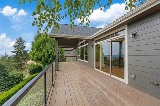 10321 N Navaho Dr, Spokane, WA 99208