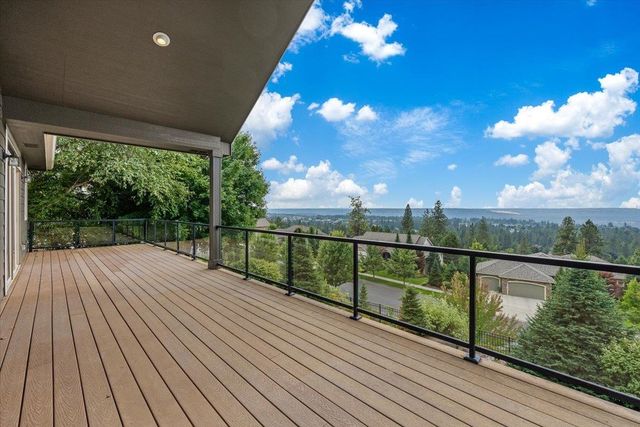 10321 N Navaho Dr, Spokane, WA 99208