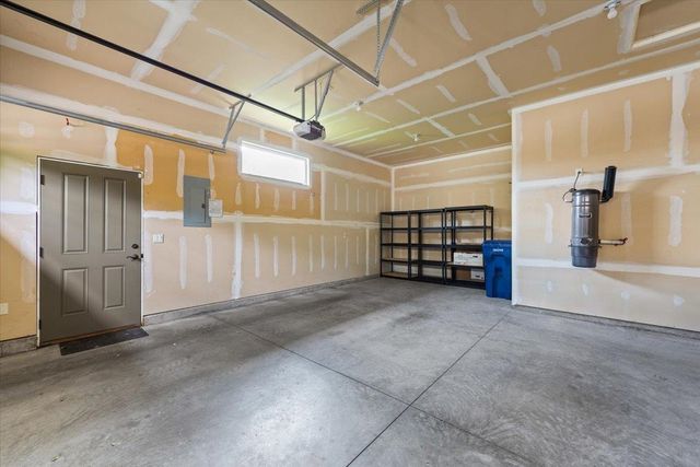 10321 N Navaho Dr, Spokane, WA 99208