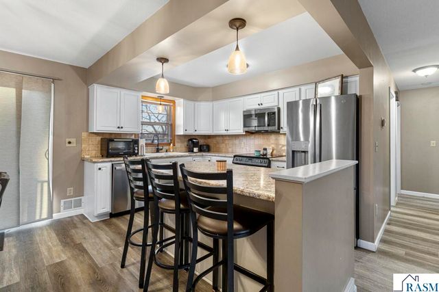 2059 Roe Crest Drive, North Mankato, MN 56003