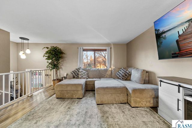 2059 Roe Crest Drive, North Mankato, MN 56003