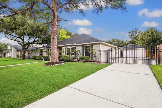 10211 Olympia Drive, Houston, TX 77042