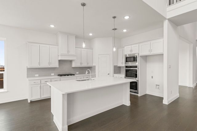 403 Heritage Hill Drive, Forney, TX 75126