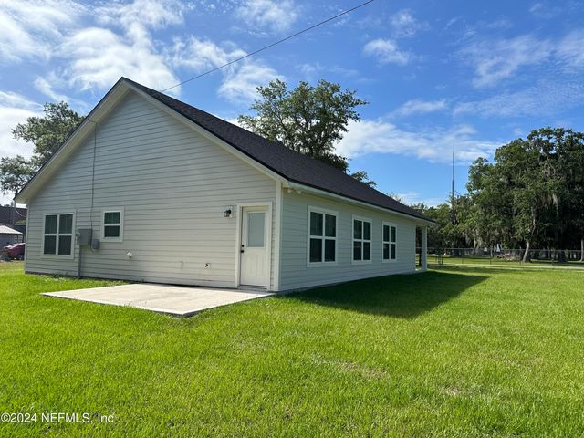 27492 W 3RD Avenue, Hilliard, FL 32046