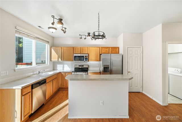 9020 178th Street Ct E, Puyallup, WA 98375