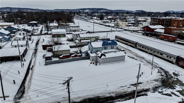 318 Bank Street, Dennison, OH 44621