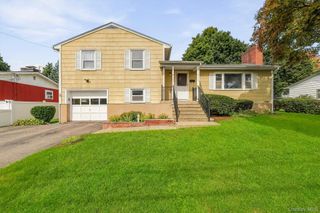224 Bleloch Avenue, Peekskill, NY 10566