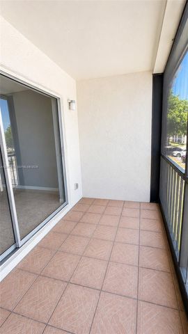 4168 NW 90th Ave 205, Coral Springs, FL 33065