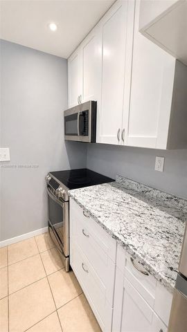 4168 NW 90th Ave 205, Coral Springs, FL 33065