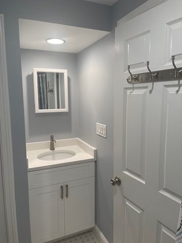 129 Pleasant Street 5, Weymouth, MA 02190