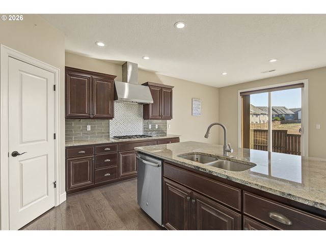 17230 Nw CATALPA St, Portland, OR 97229