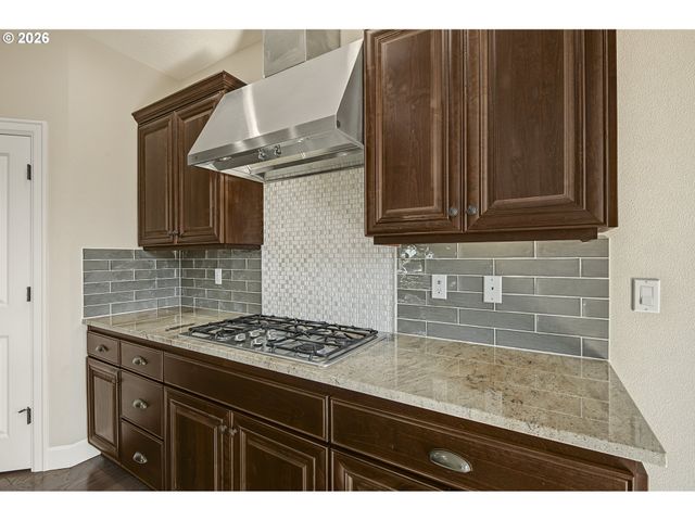 17230 Nw CATALPA St, Portland, OR 97229