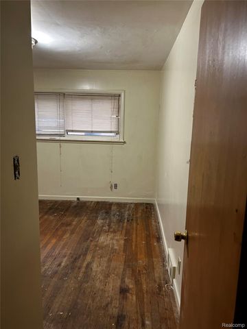 18721 Chandler Park Drive, Detroit, MI 48236