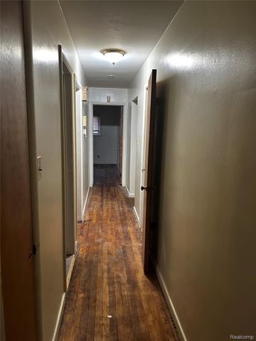 18721 Chandler Park Drive, Detroit, MI 48236