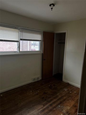 18721 Chandler Park Drive, Detroit, MI 48236