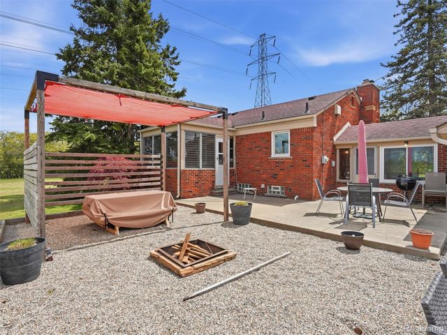 12601 Masonic Boulevard, Warren, MI 48093