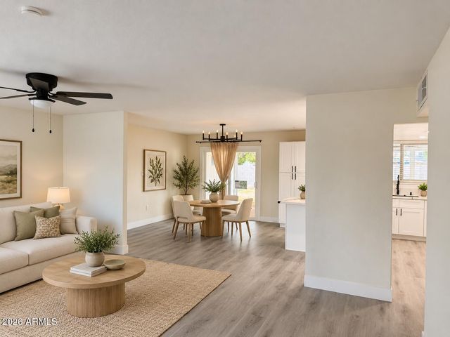 8108 W TRAFALGAR Avenue, Phoenix, AZ 85033