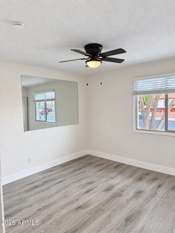 8108 W TRAFALGAR Avenue, Phoenix, AZ 85033