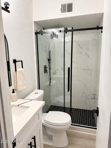 8108 W TRAFALGAR Avenue, Phoenix, AZ 85033