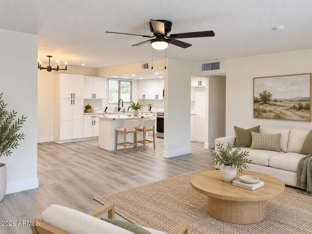 8108 W TRAFALGAR Avenue, Phoenix, AZ 85033